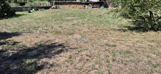Isola di Krk, Omišalj, Terreno 821 m2 vicino al centro della città, vendita