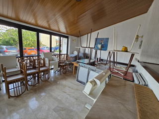 Dobrinj, Klimno, ristorante in prima fila al mare (10m), affitto