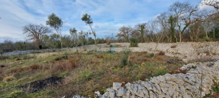 Malinska, isola di Krk, terreno edificabile di 852 m2 con vista mare, vendita