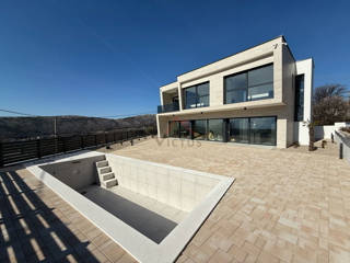 BRIBIR - Villa moderna con vista sul mare aperto e piscina