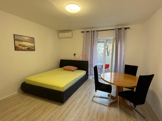 KRALJEVICA - Monolocale, a 100 metri dalla spiaggia, 28 m2