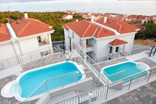 CRIKVENICA - 1 camera da letto + bagno, appartamento con piscina, 38 m2