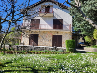 GRIŽANE - Villa indipendente in posizione tranquilla