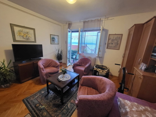 CRIKVENICA - 2 camere + soggiorno con angolo cottura, appartamento vicino al centro, 70 m2