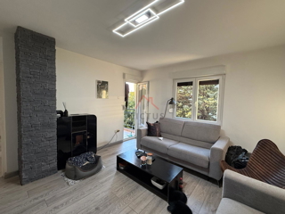 KRALJEVICA - Monolocale con soggiorno e angolo cottura, appartamento al secondo piano, 51 m2