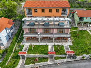 CRIKVENICA - Due case con piscina e uliveto