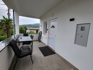 JADRANOVO - appartamento con garage e giardino