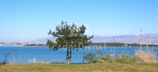 Terreno di 2351 m2, seconda fila sul mare a Privlaka