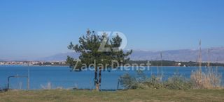 Terreno seconda fila sul mare a Privlaka