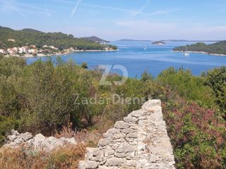 Terreno edificabile con costruzione avviata