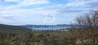 Terreno di 932 m2, con vista sul mare a Debeljak