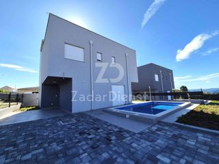 Villa con piscina "NEW BUILDING" di 121,94 m2 - Vir