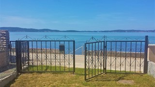 CASA IN VENDITA SULLA SPIAGGIA A ZAGABRIA SUKOSAN