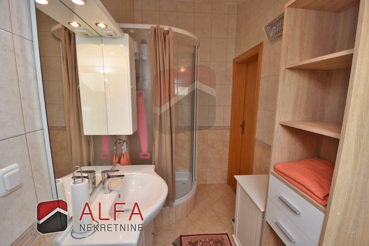 Croazia, Vodice, grazioso appartamento arredato e confortevole in vendita, due camere da letto