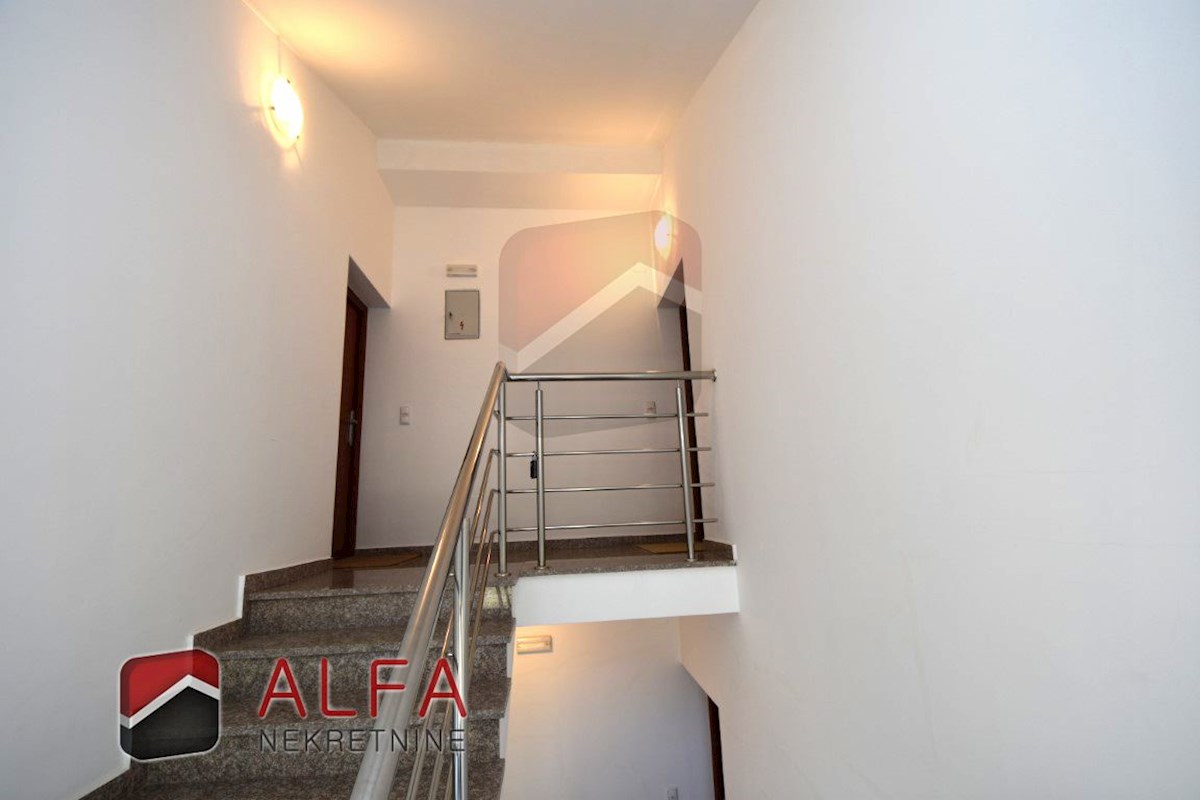 Croazia, Vodice, grazioso appartamento arredato e confortevole in vendita, due camere da letto