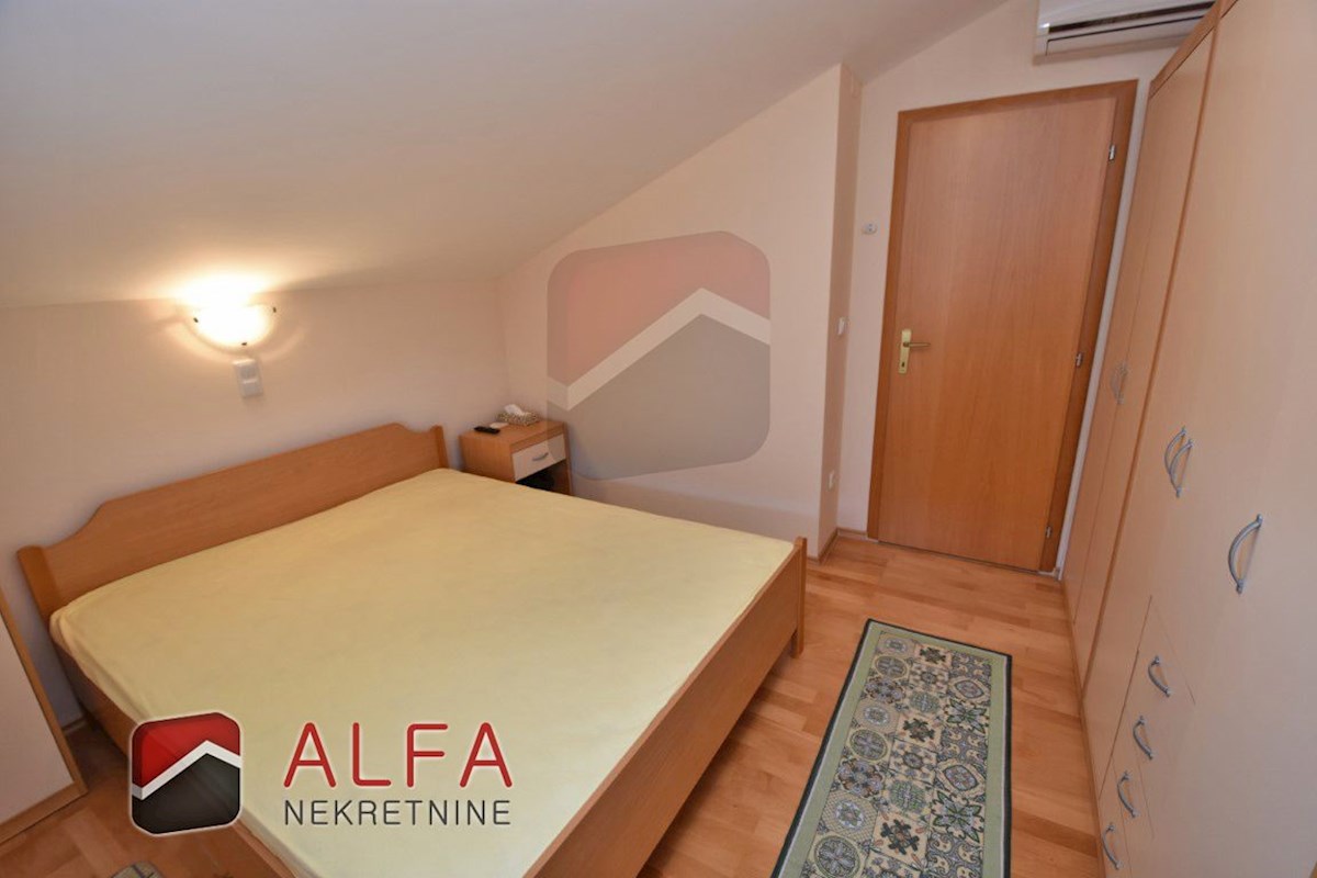 Croazia, Vodice, grazioso appartamento arredato e confortevole in vendita, due camere da letto