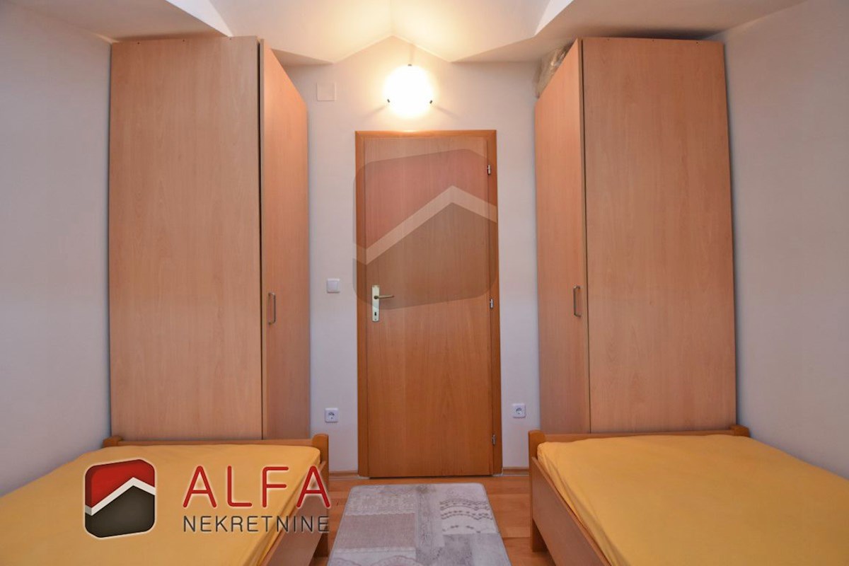 Croazia, Vodice, grazioso appartamento arredato e confortevole in vendita, due camere da letto