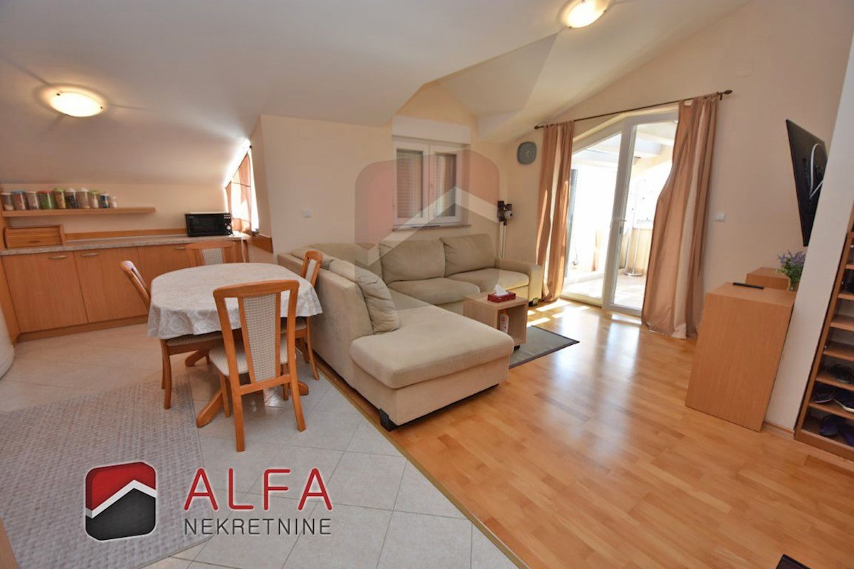 Croazia, Vodice, grazioso appartamento arredato e confortevole in vendita, due camere da letto