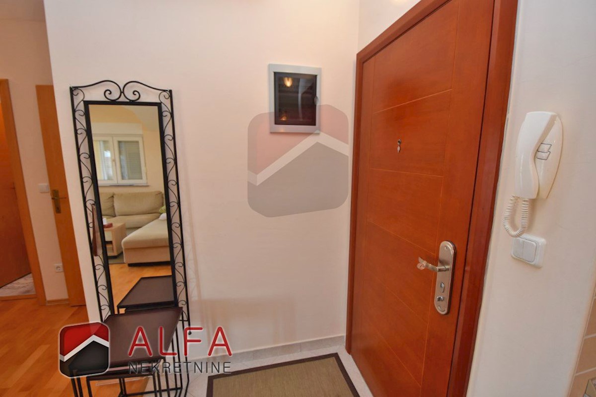 Croazia, Vodice, grazioso appartamento arredato e confortevole in vendita, due camere da letto