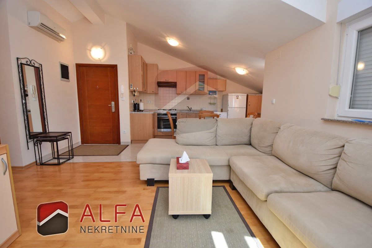 Croazia, Vodice, grazioso appartamento arredato e confortevole in vendita, due camere da letto