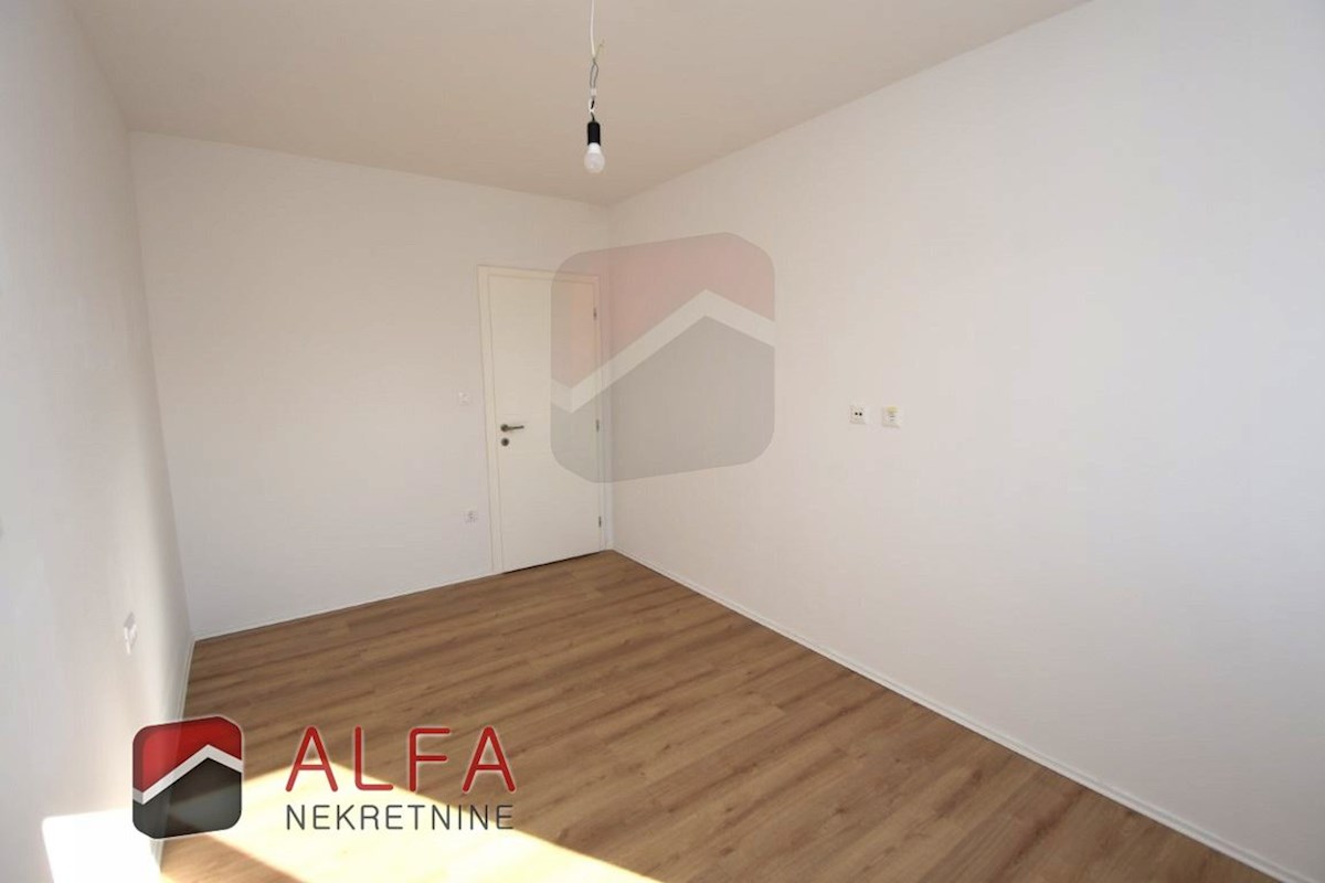 Croazia, Tribunj, appartamento con due camere da letto in vendita, secondo piano, vista mare