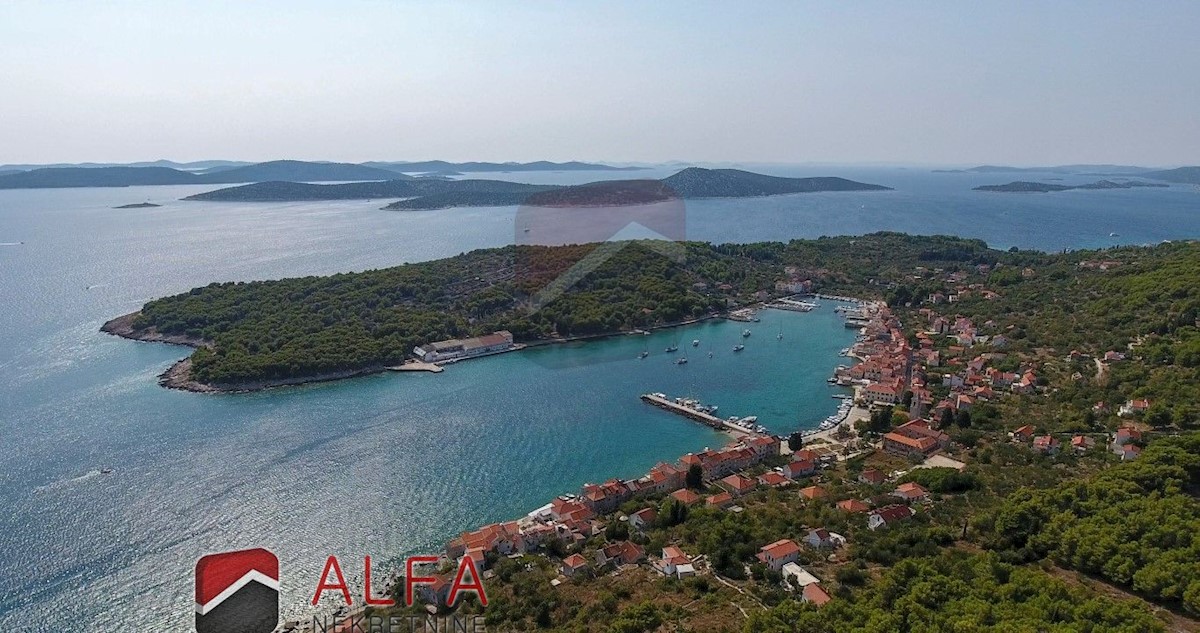 Croazia, isola di Prvić, Prvić Luka, in vendita terreno edificabile con vista mare