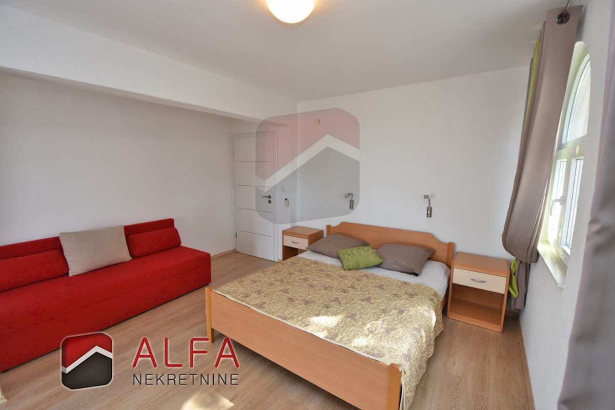 Croazia, Vodice, appartamento ammobiliato in vendita, primo piano, tre camere da letto