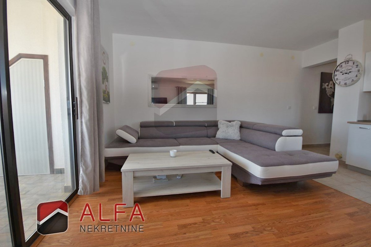 Croazia, Vodice, appartamento arredato e confortevole in vendita, primo piano