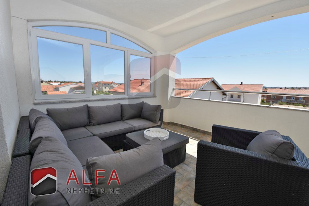 Croazia, Vodice, appartamento arredato e confortevole in vendita, primo piano