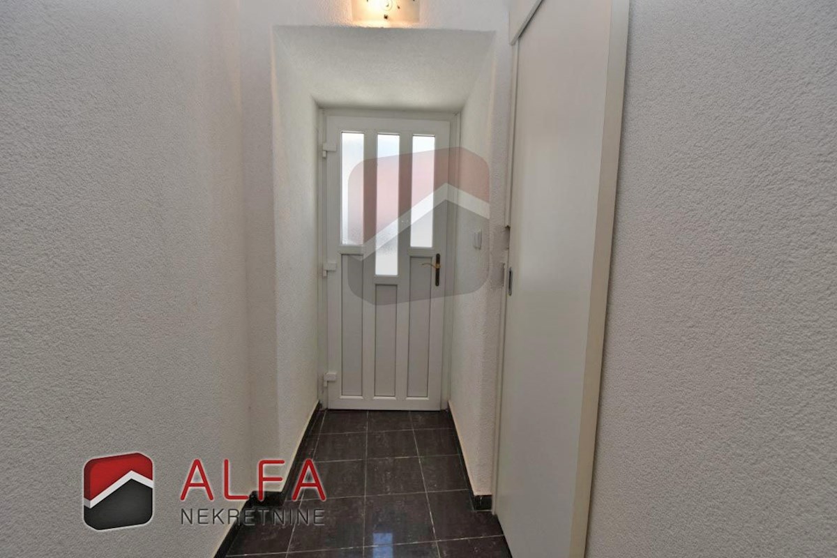 Croazia, Tribunj – due case adiacenti con vista panoramica sul mare in vendita