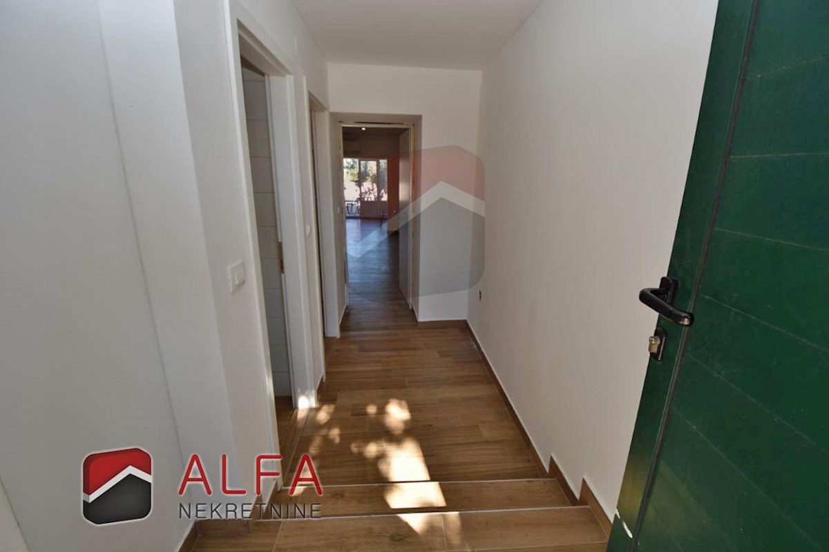 Croazia, Tribunj – due case adiacenti con vista panoramica sul mare in vendita