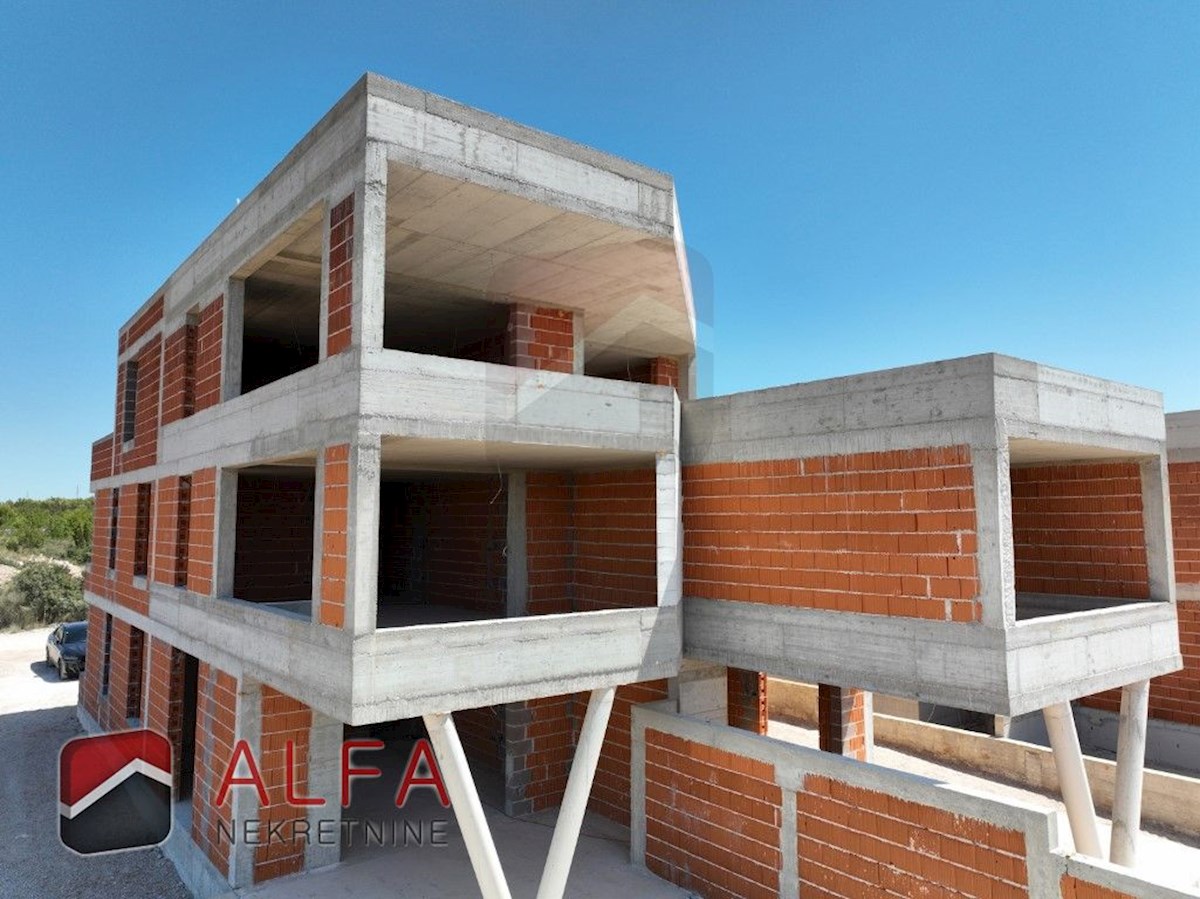 Croazia, Vodice, nuovo appartamento in vendita, primo piano, vista mare