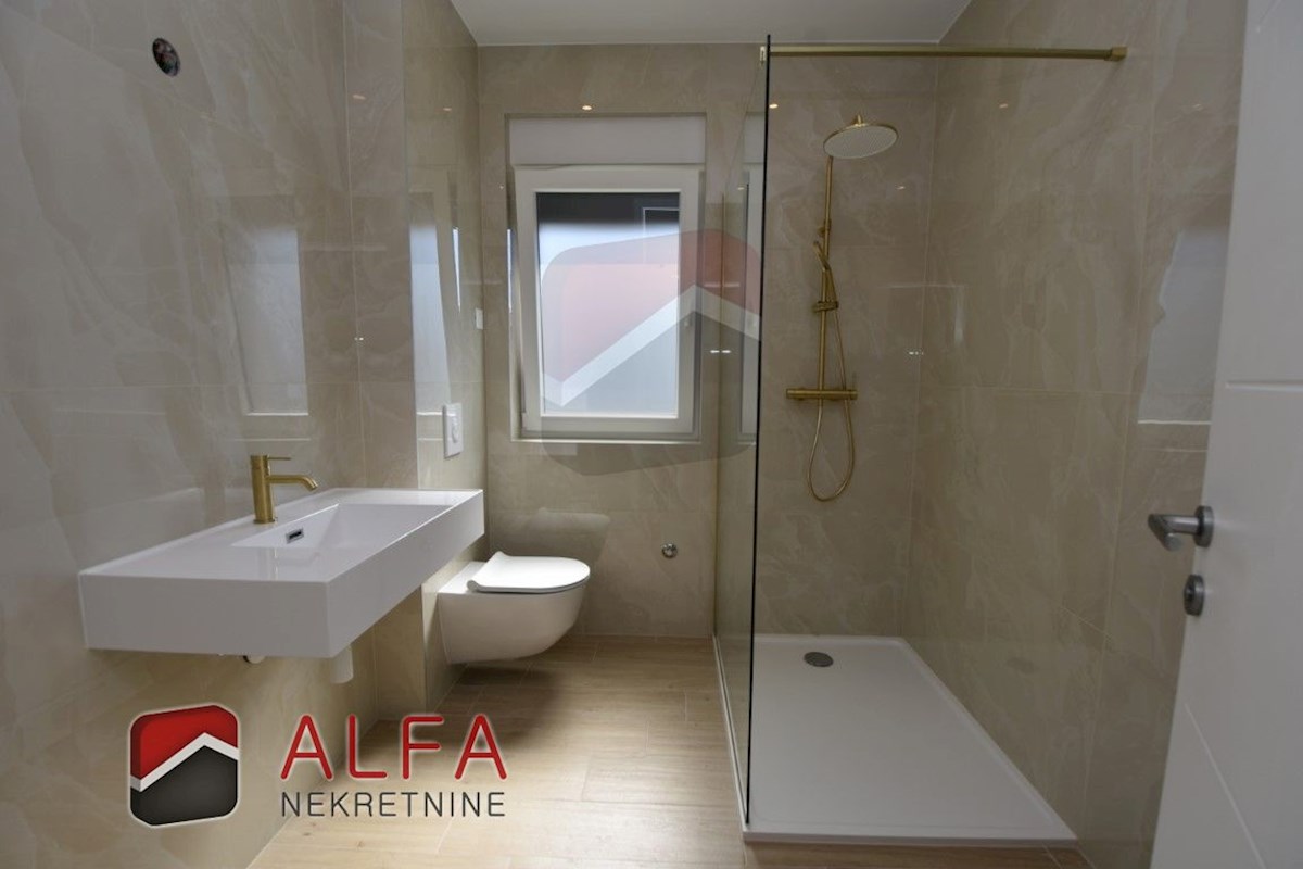 Croazia, Vodice, nuovo appartamento con due camere da letto in vendita, primo piano, vista mare