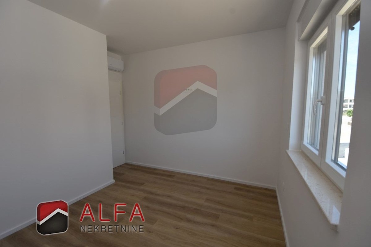 Croazia, Vodice, nuovo appartamento con due camere da letto in vendita, primo piano, vista mare