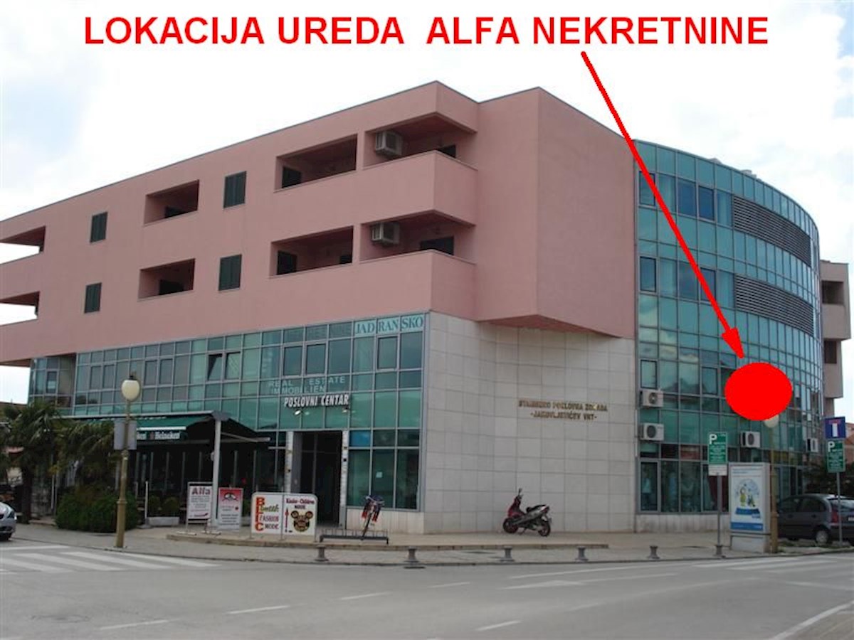 Croazia, Vodice, nuova costruzione, appartamento con tre camere da letto in vendita, due posti auto, vista mare