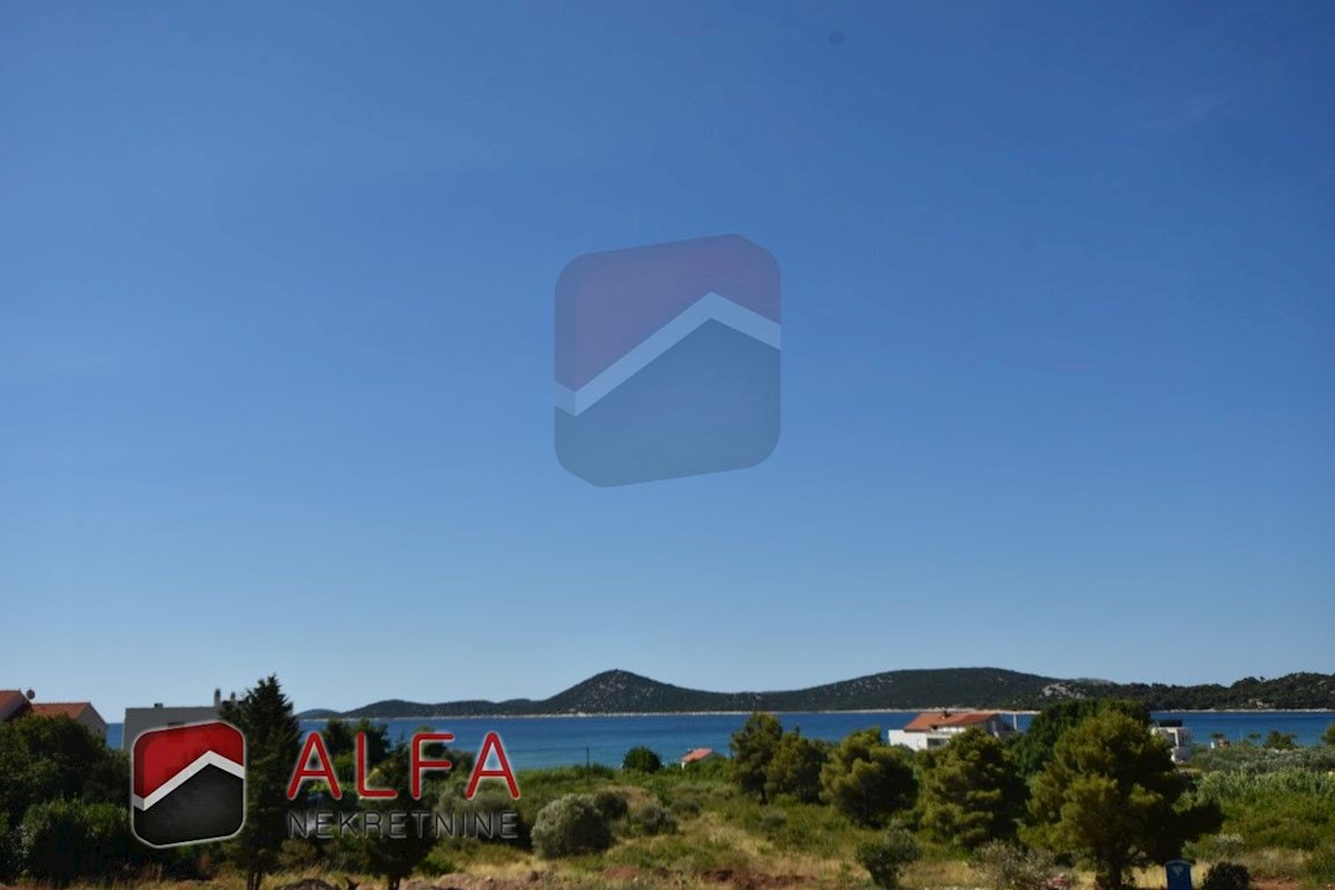 Croazia, Vodice, nuova costruzione, appartamento con tre camere da letto in vendita, due posti auto, vista mare