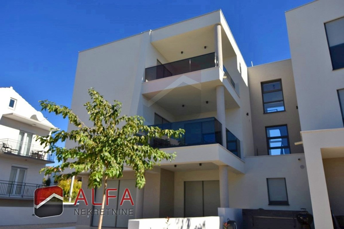 Croazia, Vodice, nuova costruzione - appartamento con due camere da letto, vista mare, secondo piano