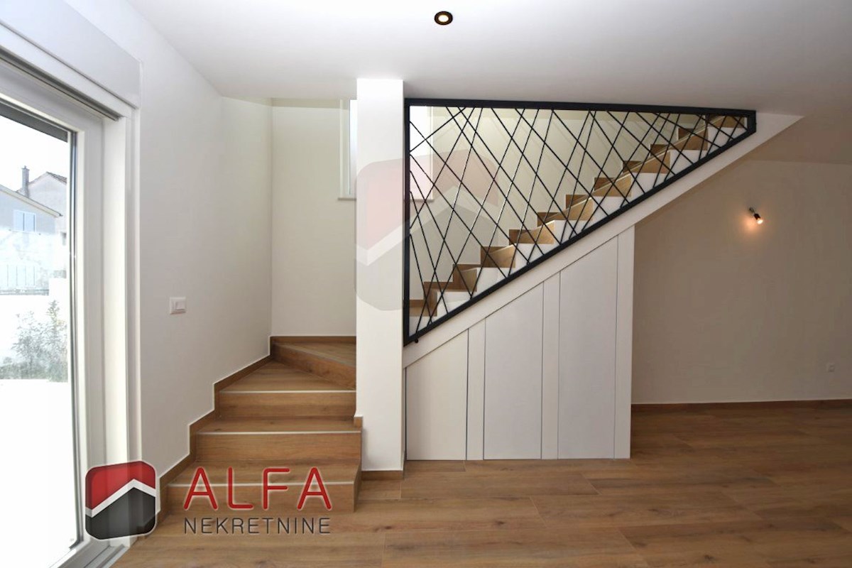 Croazia, Vodice, nuova casa bifamiliare in vendita