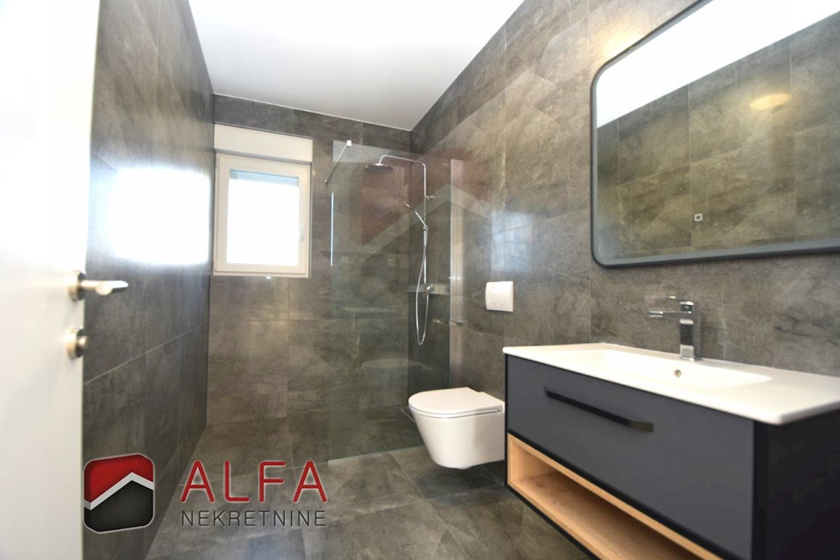 Croazia, Vodice, nuova casa bifamiliare in vendita