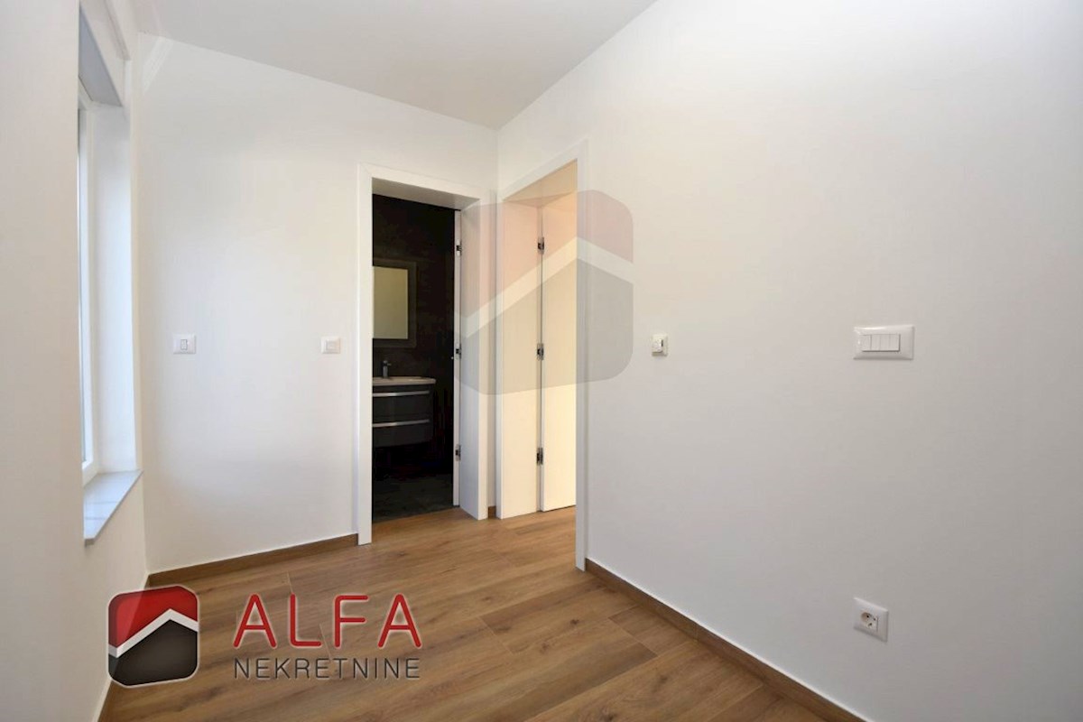 Croazia, Vodice, nuova casa bifamiliare in vendita