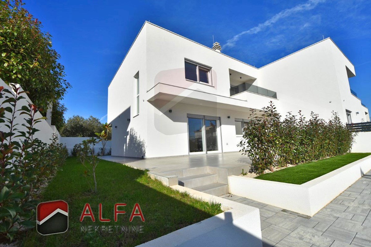 Croazia, Vodice, nuova casa bifamiliare in vendita