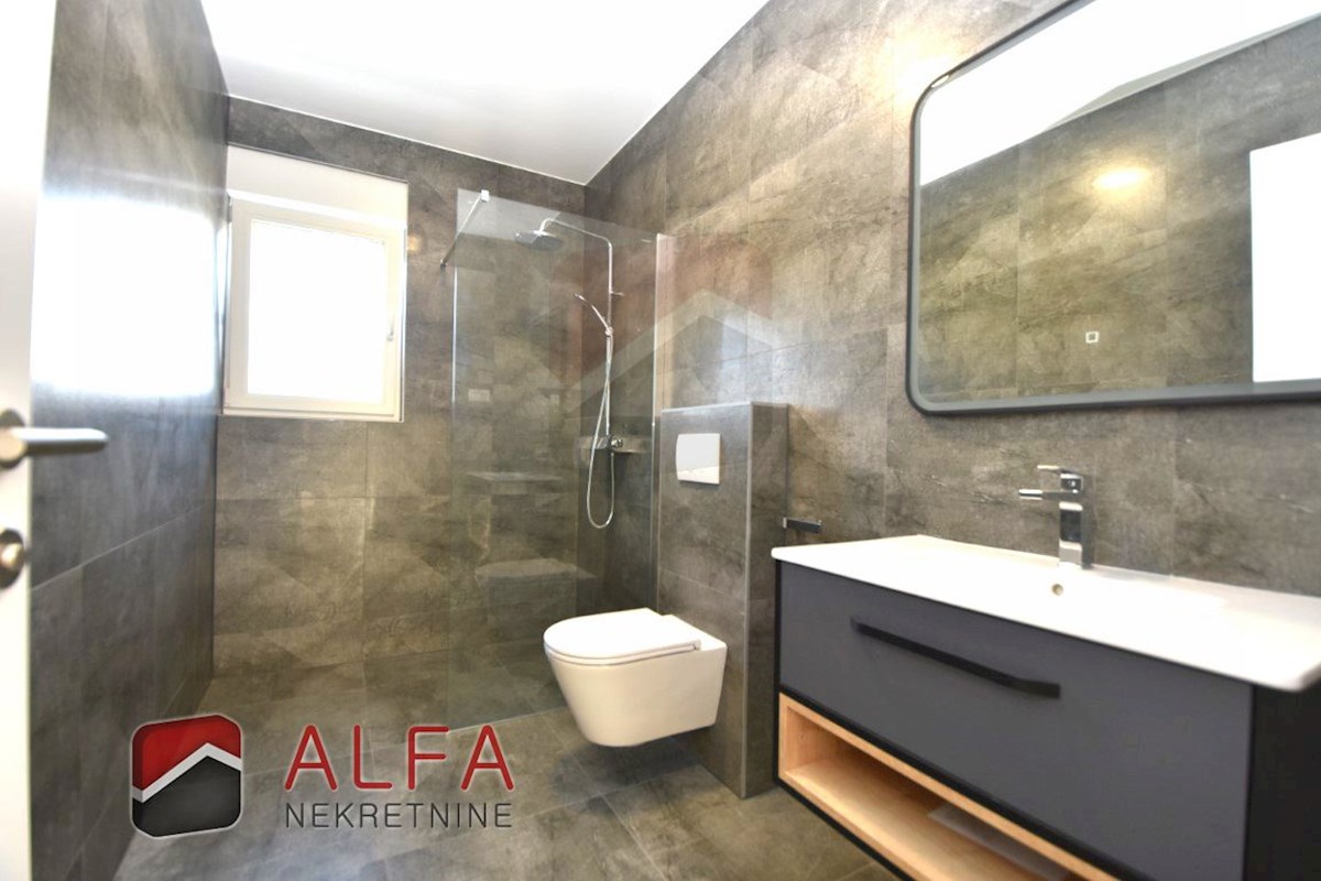 Croazia, Vodice, nuova casa bifamiliare in vendita