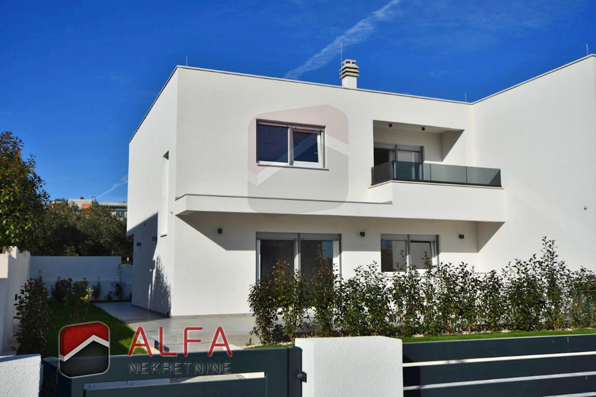 Croazia, Vodice, nuova casa bifamiliare in vendita