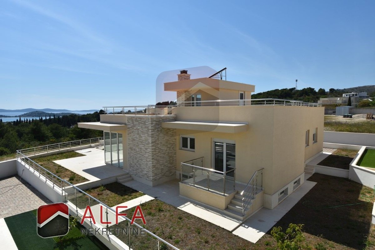 Croazia, Vodice, villa nuova, lussuosa e moderna con piscina e vista panoramica sul mare in vendita