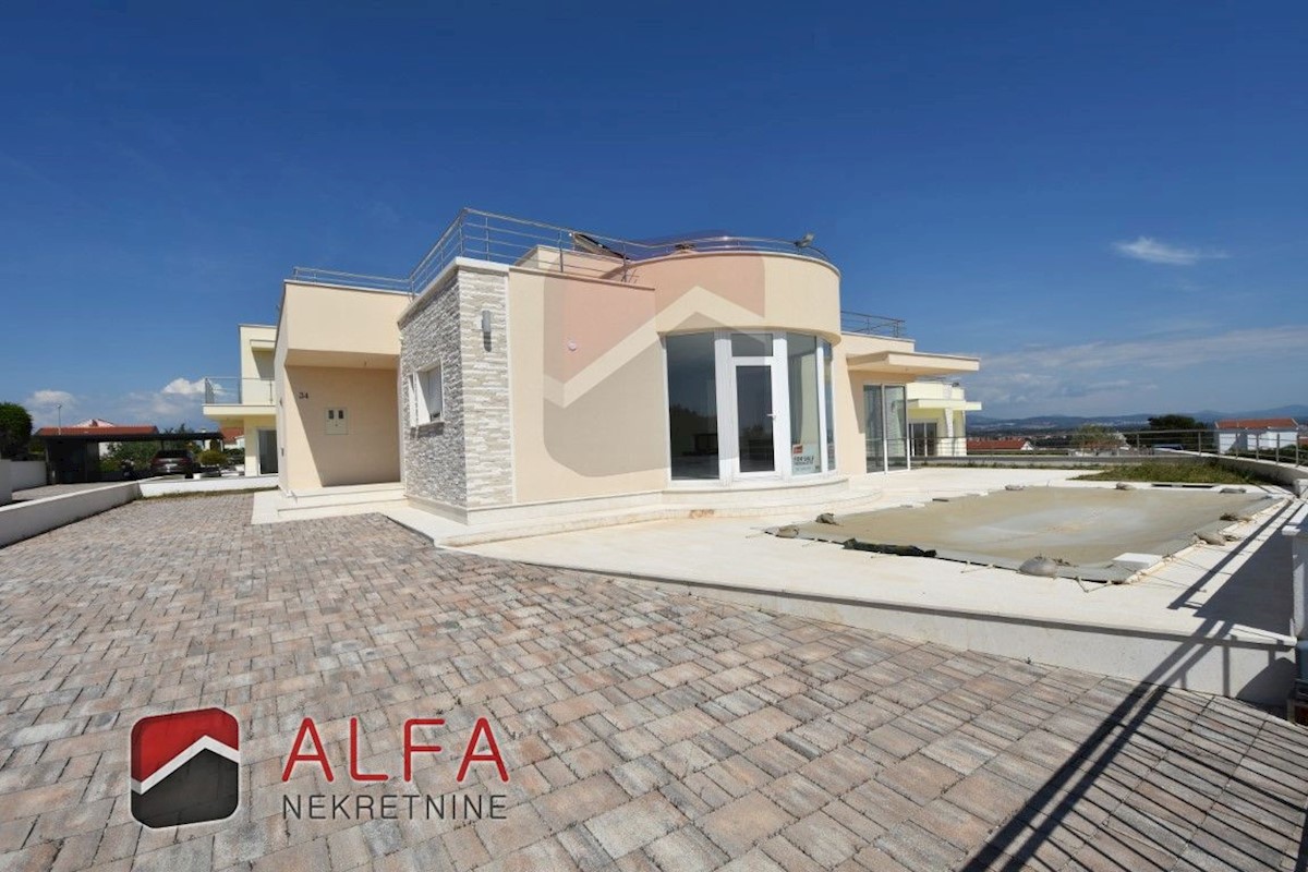 Croazia, Vodice, villa nuova, lussuosa e moderna con piscina e vista panoramica sul mare in vendita