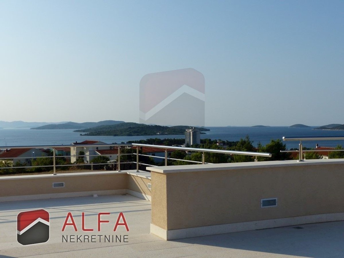 Croazia, Vodice, villa nuova, lussuosa e moderna con piscina e vista panoramica sul mare in vendita