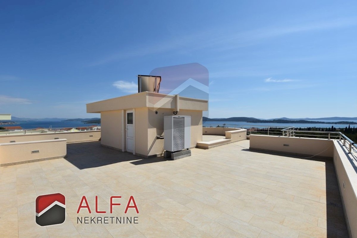 Croazia, Vodice, villa nuova, lussuosa e moderna con piscina e vista panoramica sul mare in vendita