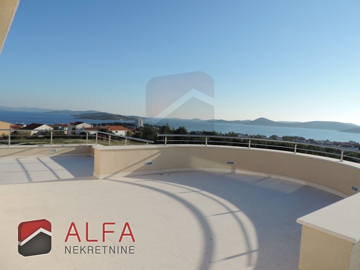 Croazia, Vodice, villa nuova, lussuosa e moderna con piscina e vista panoramica sul mare in vendita