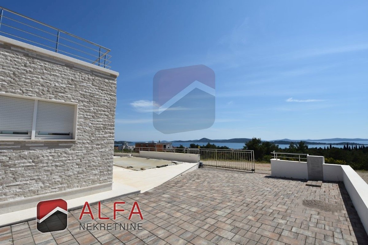 Croazia, Vodice, villa nuova, lussuosa e moderna con piscina e vista panoramica sul mare in vendita