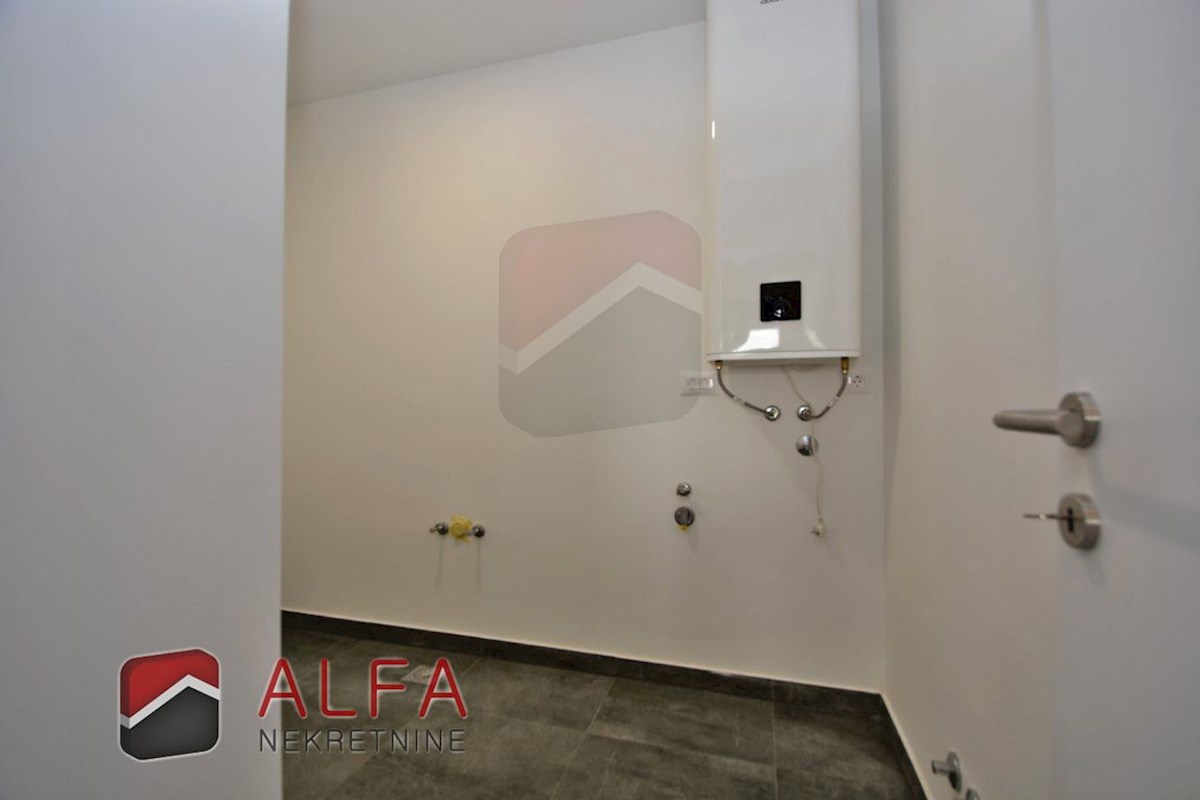 Croazia, Vodice, nuova casa bifamiliare in vendita, con piscina